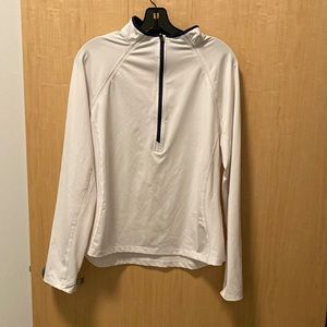 Vineyard Vines Women Performance 1/2 zip. Size XL